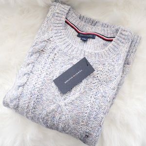 ☃️ Tommy Hilfiger Sweater ☃️